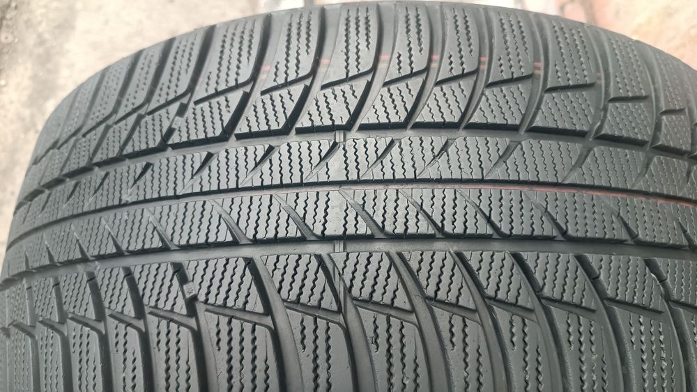 225/40/18 Bridgestone