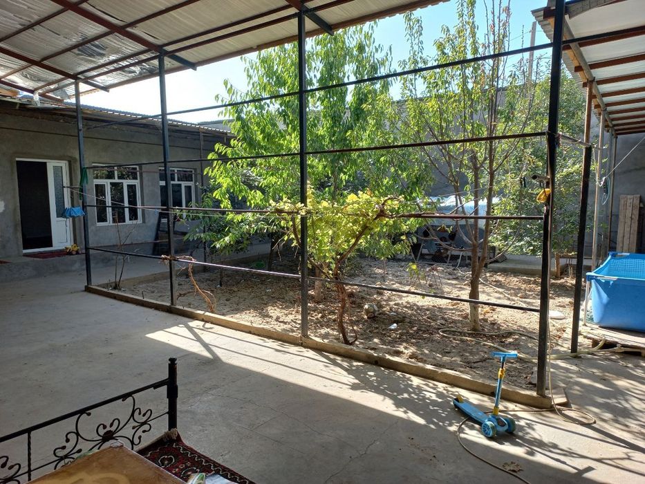 Сотилади 4,45 сотих Сергели тумани Хонабодда 5 та хона