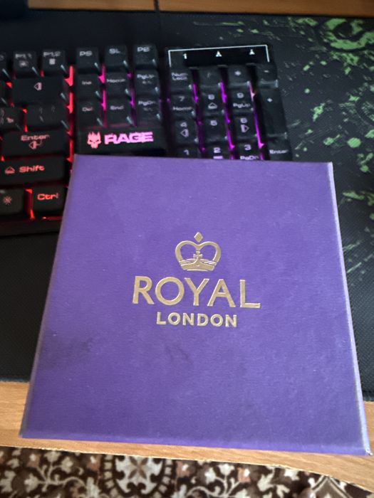 Часы Royal london