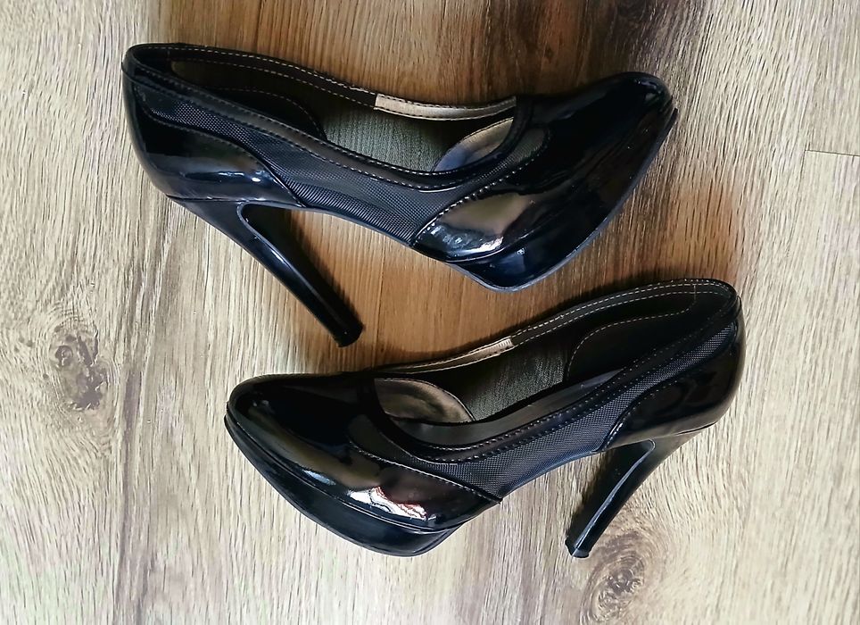 Pantofi cu toc, piele lacuita, marimea 36