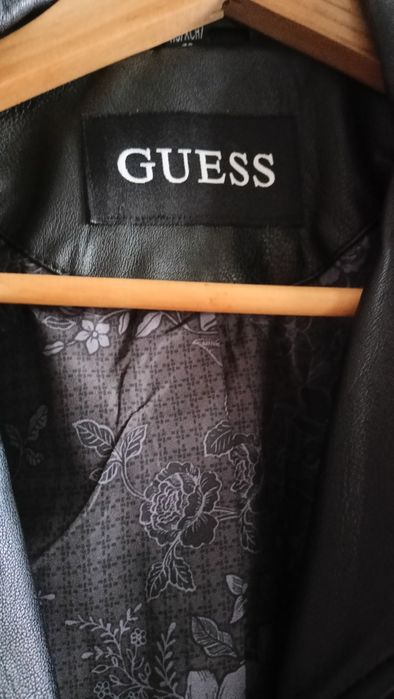 Дамско кожено яке GUESS