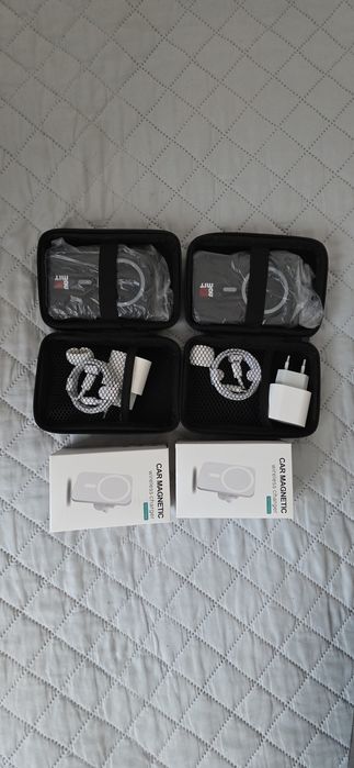 Set 2 baterii externe cu adaptoare multiple si incarcare Wireless + 2 incarcatoare  auto