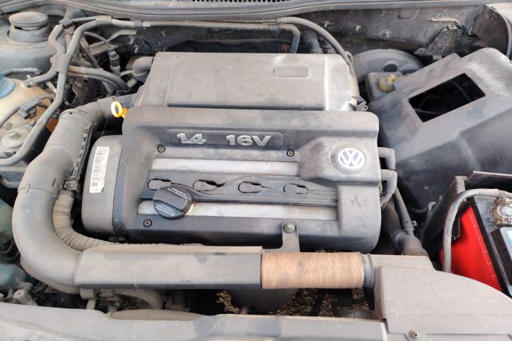Ansamblu stergatoare parbriz volan pe stanga Volkswagen VW Golf 2001