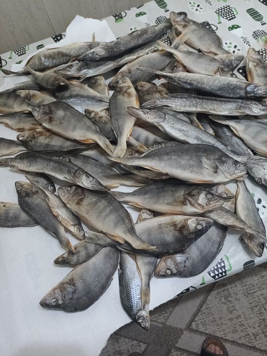 Рыба вяленная  местная