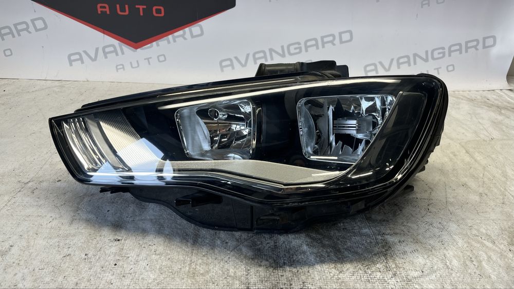 Audi A3 ляв фар 8V