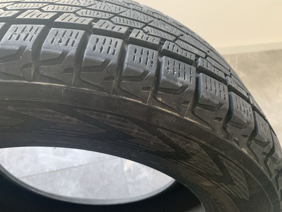 Пара зимней резины Yokohama