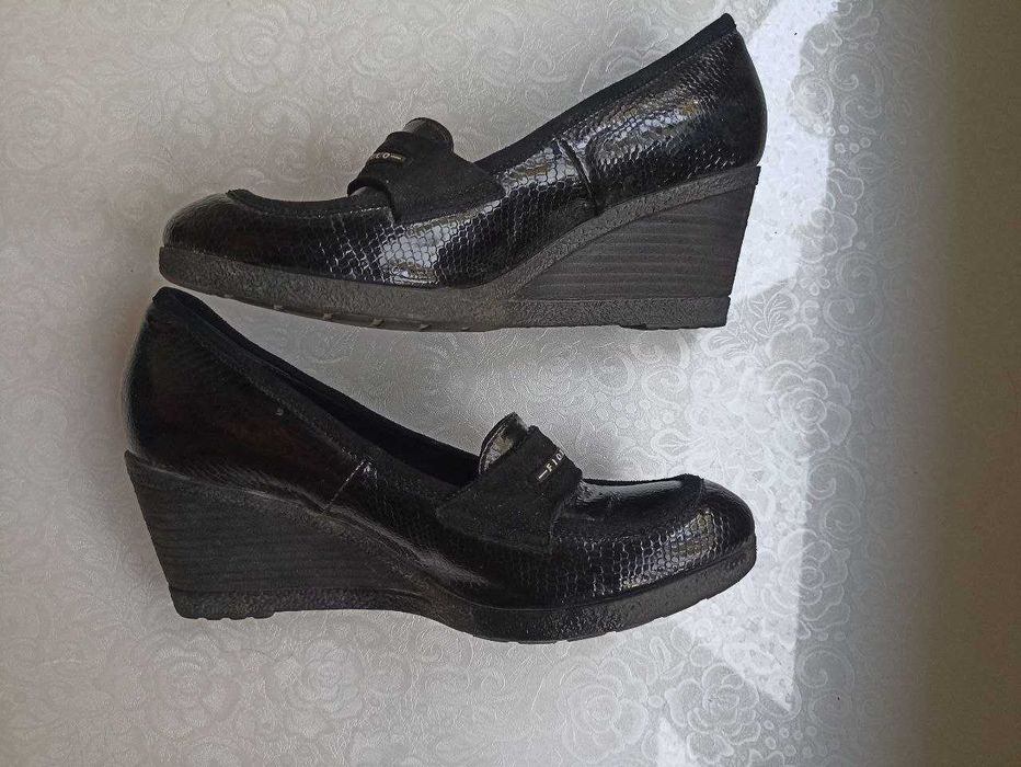 100% натуральная кожа. Производство Италия. Туфли, ботильоны на 36 р.