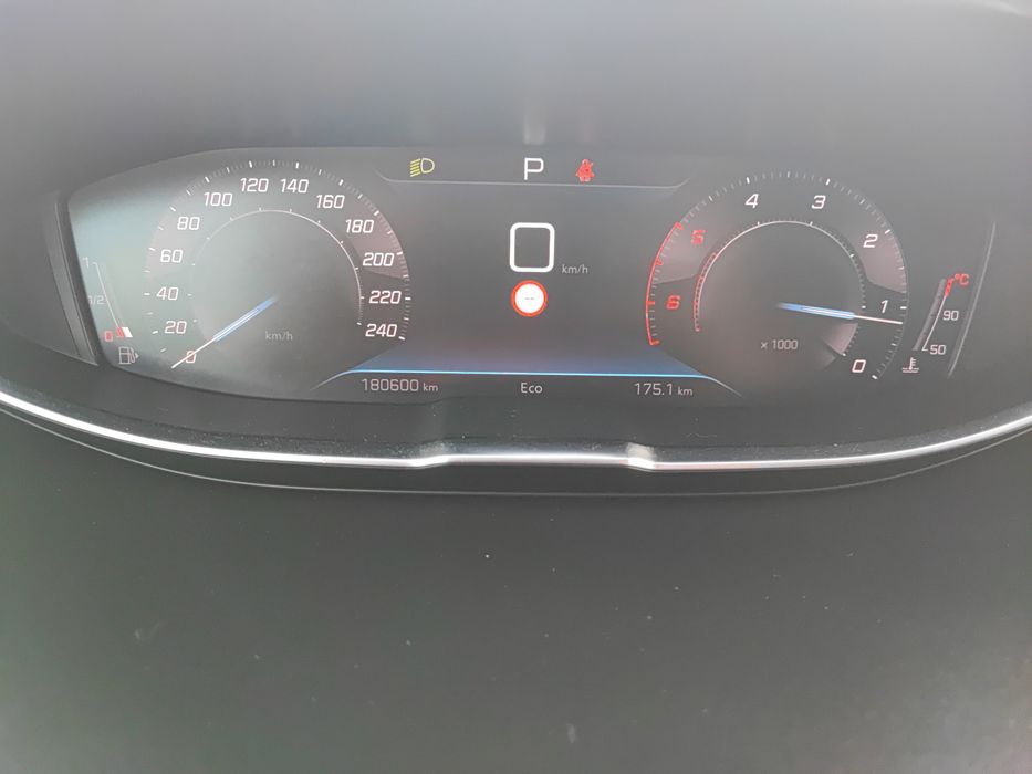 Пежо 3008 1.5hdi