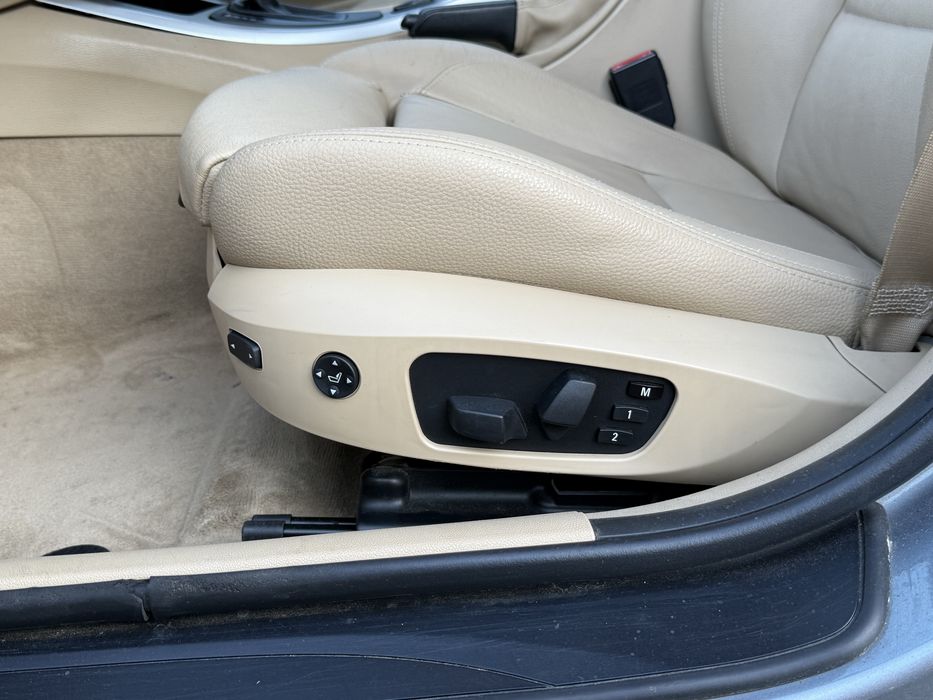 BMW E91 320d  Automat / Dakota Beige / Harman Kardon-Logic 7  / Comfort Access  / BiXenon