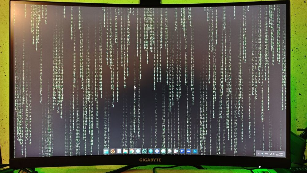 Монитор Gigabyte