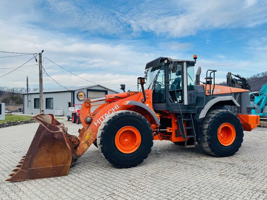 Incarcator frontal Hitachi ZW 310, an 2008, 24.5 tone, cupa 5mc, TOP