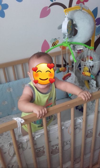 Pătuț din lemn pentru bebeluși