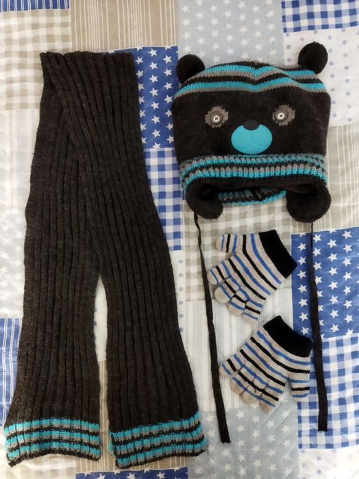 Детски шапка, шал и ръкавици за момче