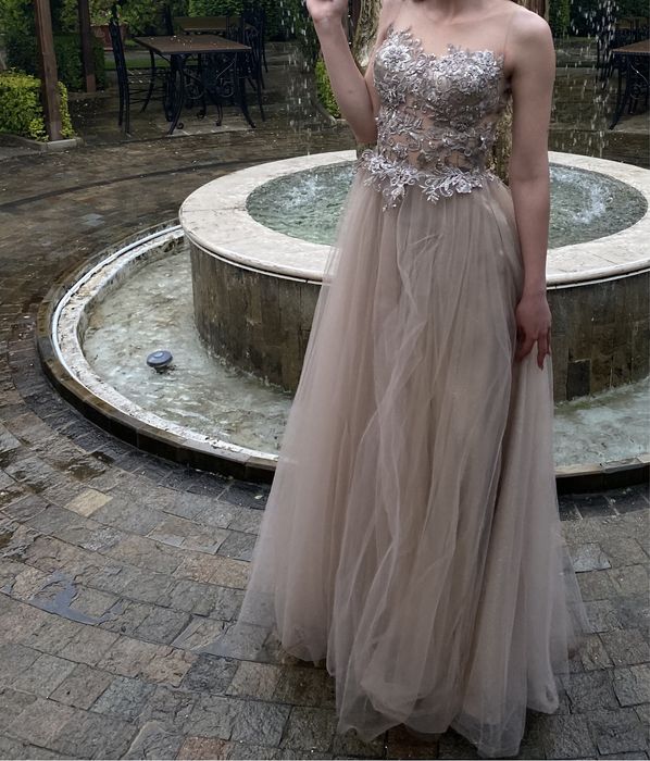 Абитуриентска/бална рокля