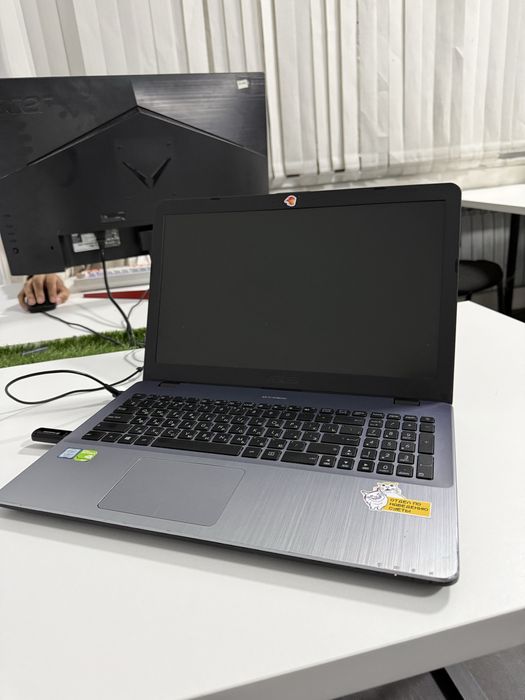 Ноутбук Asus Vivobook 15