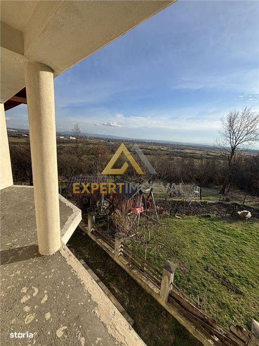 Casa spectaculoasa de vanzare Tautii Magheraus str 69