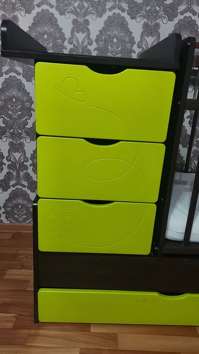 Продам кровать детскую трансформер