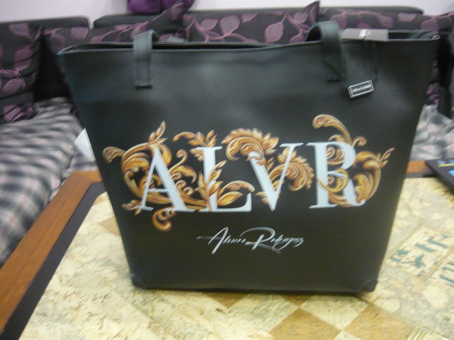 Маркова дамска чанта ALVIERO RODRIGUES - голяма