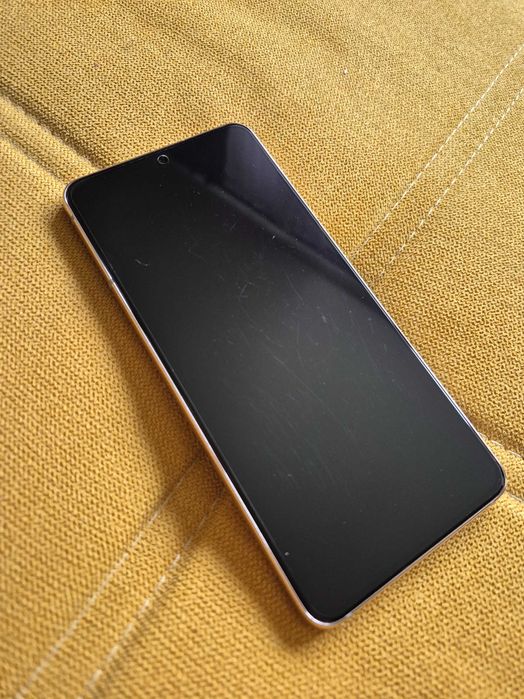 Samsung S21 5G violet PENTRU PIESE (placa baza defecta)