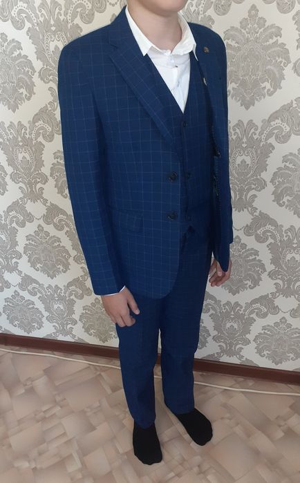 Костюм троика детски 42/75рост