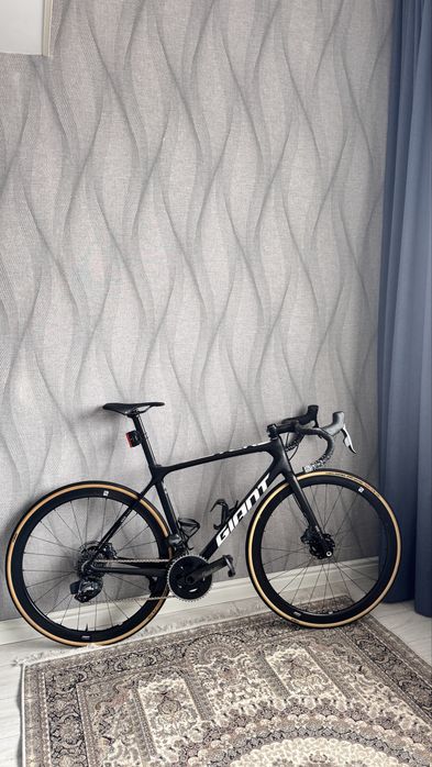 Шоссейный велосипед Giant TCR