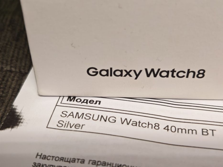 ЗАПЕЧАТАН 40mm Samsung watch 8  BT Yettel Гаранция 2028 Silver