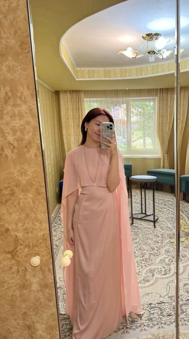 Продам платье сшитое на заказ