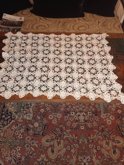 Сет от ръчно изработени плетива на една кука