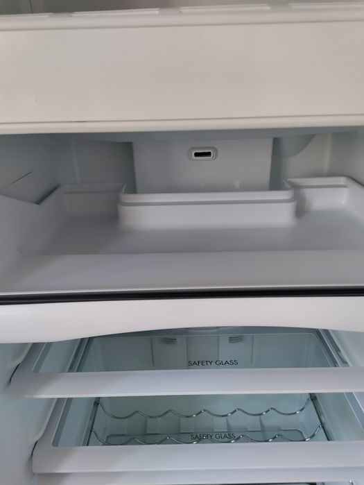 Хладилник Ariston Hotpoint