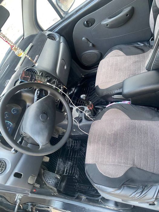 Холати яхши колган малумот телефон оркали
Yili 2013
Rangi qora
Gazi pr