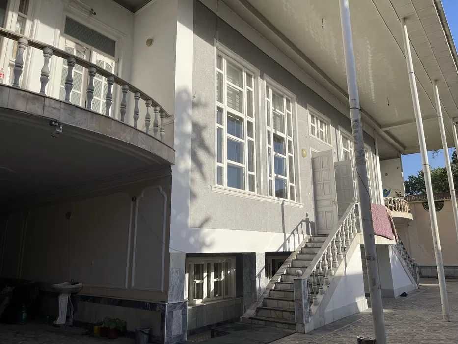 Срочно сдается дом 13 комнат,8 соток. Домбирабод. Под бизнес.