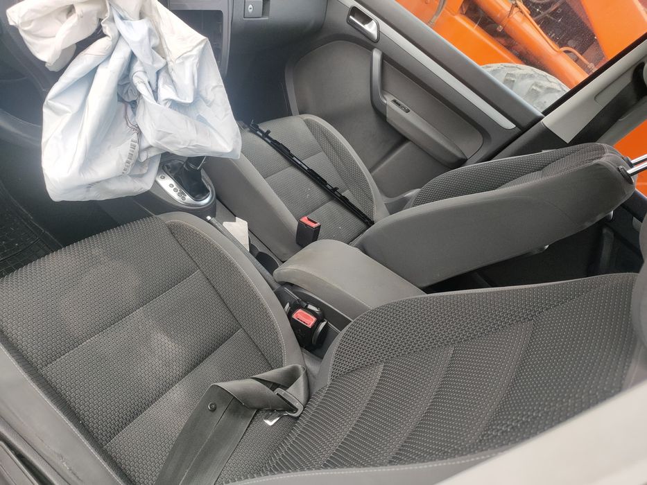 Piese motor cutie DSG injectoare turbo  vw Touran 2012 2.0tdi CFH