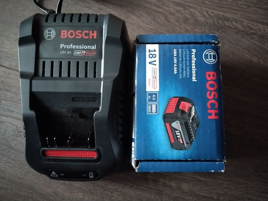 Зарядно и батерия БОШ