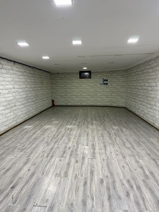 Targoviy Sentr Chilanzar Padvalniy pomesheniya