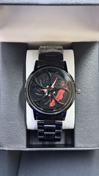 Часы чёрные гоночные