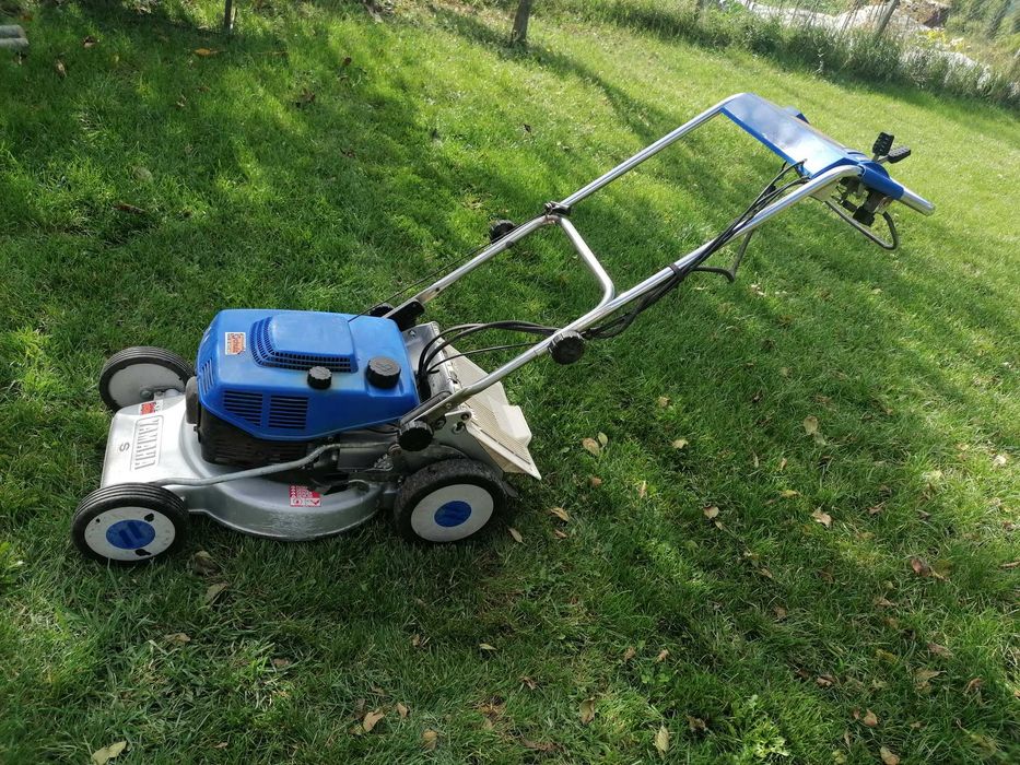 Masina de tuns  cu tractiune, Yamaha