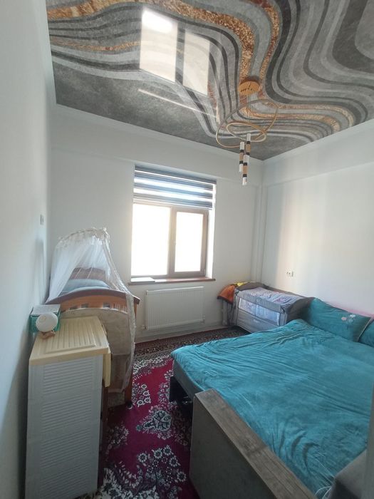 Ассалому алейкум срочно сотилади 4 хонали квартира