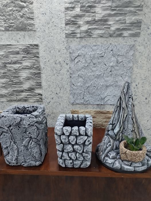 Бетонные уличные Вазы