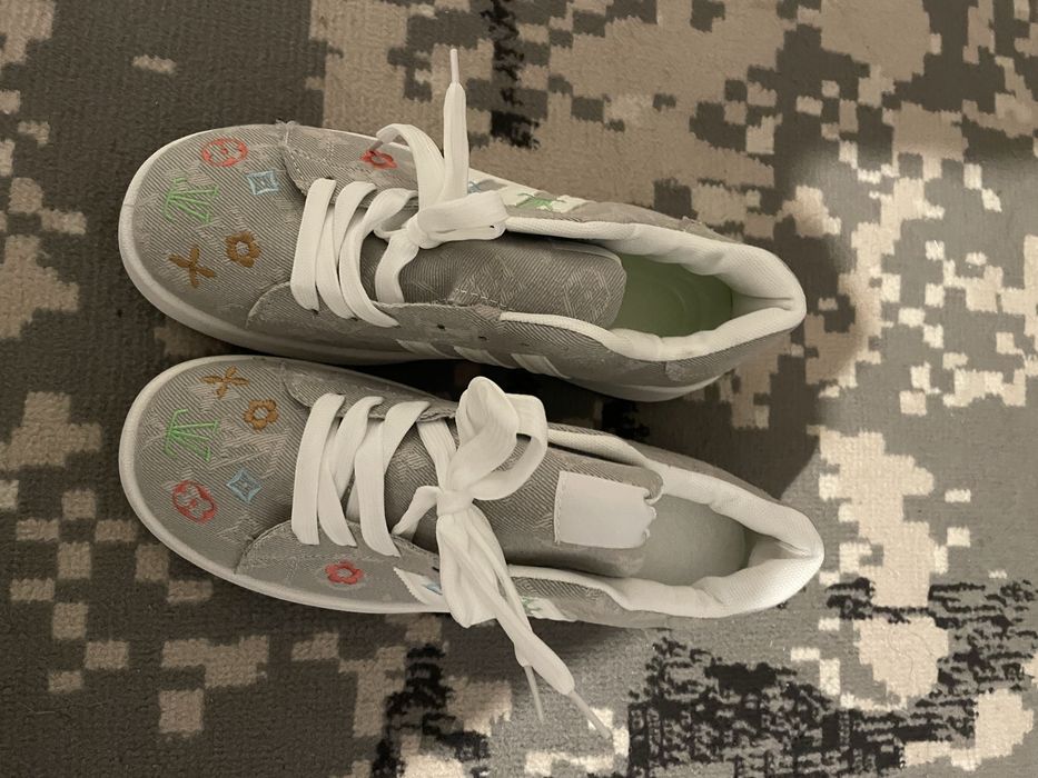 Кроссовки Adidas