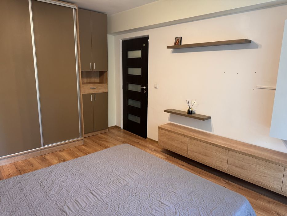 Apartament 3 camere Podu Ros bloc nou