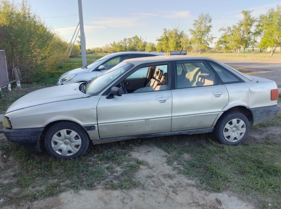 Продаю Audi 80 б3