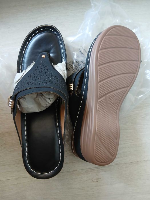 Дамски чехли голям размер