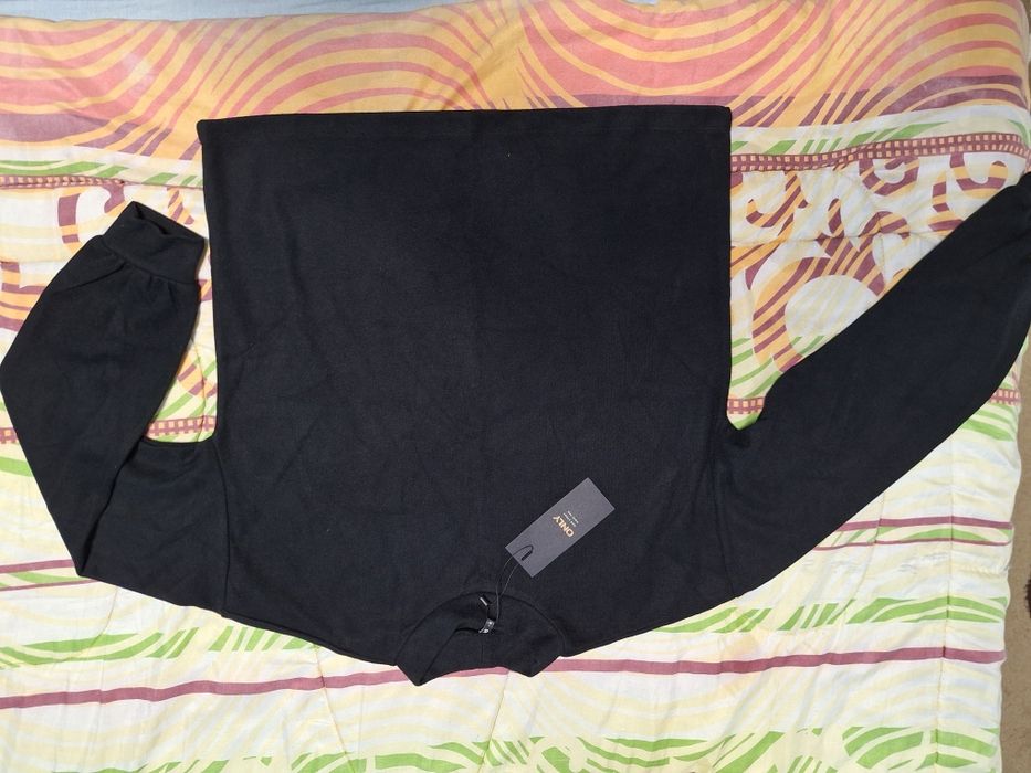 Меки дамски пуловери