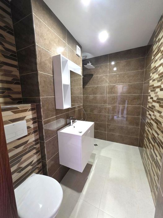 Ремонтиран тристаен апартамент в ж.к. Дружба 1!