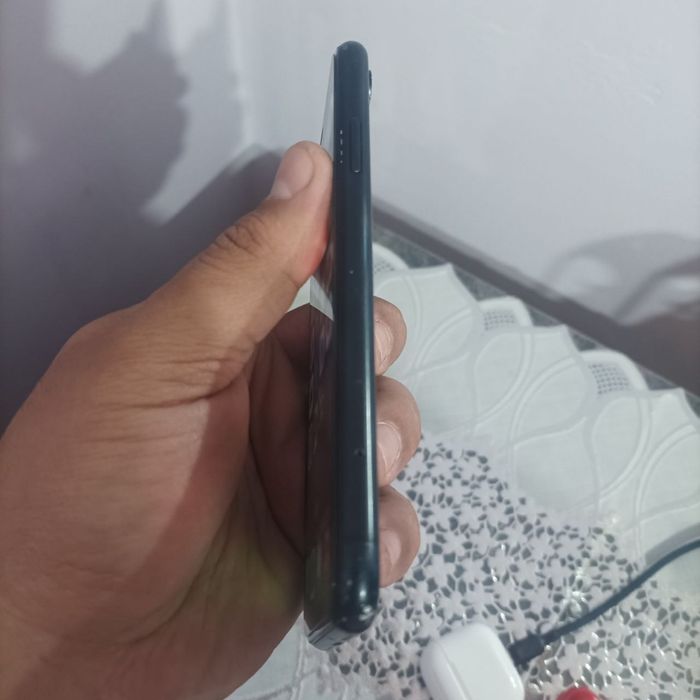 Iphone xr 64 gb sotlad srochno