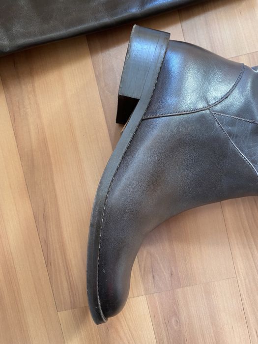 Дамски кожени ботуши