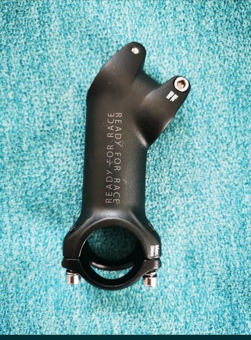 Lanț  11 viteze KMC X11, Pipă 9 cm Merida Expert, Pedale spd Shimano PD M520, Șa Merida/Bontrager