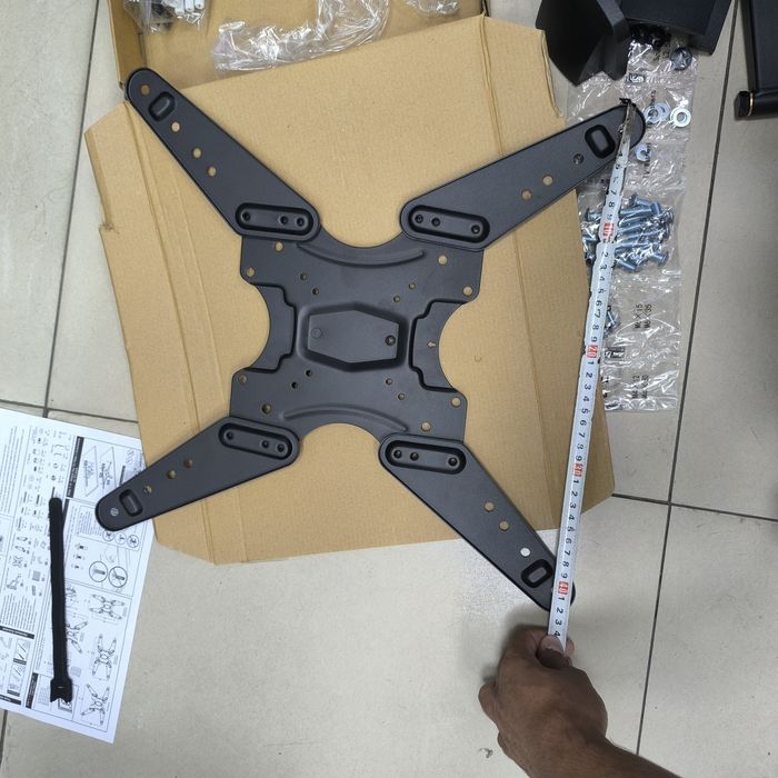 Угловой кронштейн для телевизора 80см длину   от32_до60