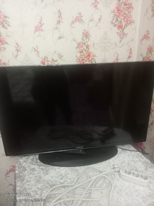 Продам телевизор  плоский