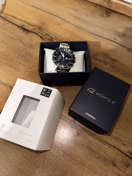 Наручные часы Casio Edifice EFR-556DB-2AVUEF